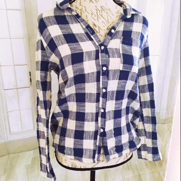 Very J Tops - Very J. Juniors Large Blue Plaid Button Down
